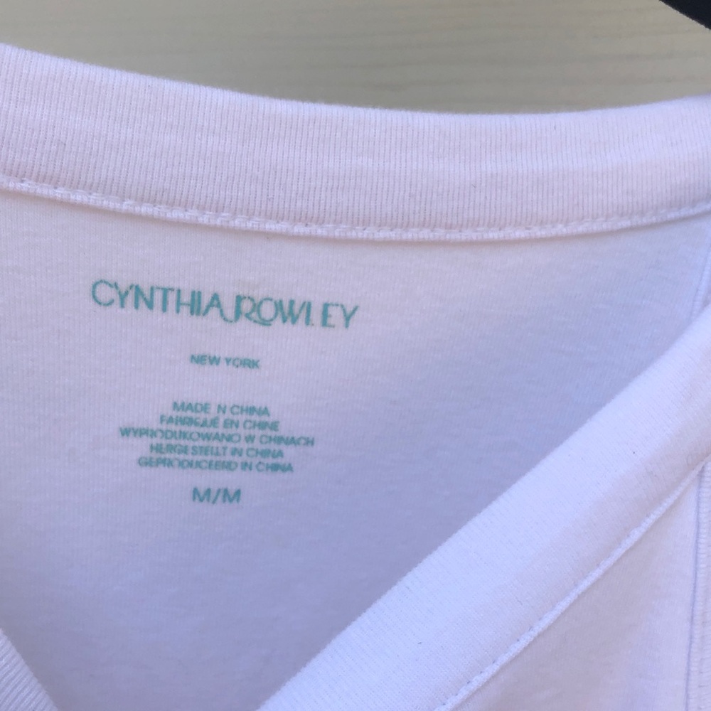 Slim Crewneck White Tank - Picture 3 of 3